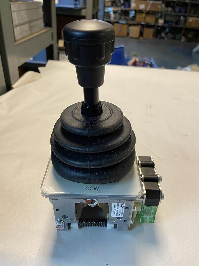 Used JR J.R. Merrit,VNSOV-11702,Joystick VNSOV-11702 New