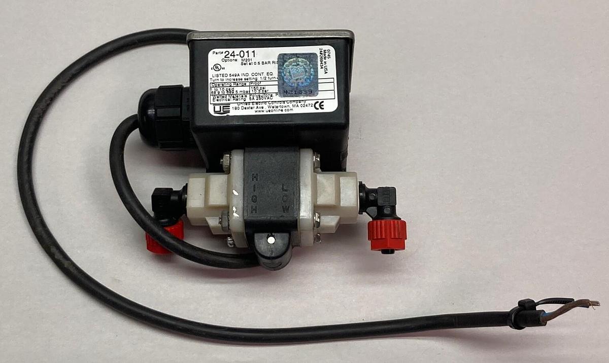 United Electric,24-011,Pressure Differential Switch 1-10 PSID