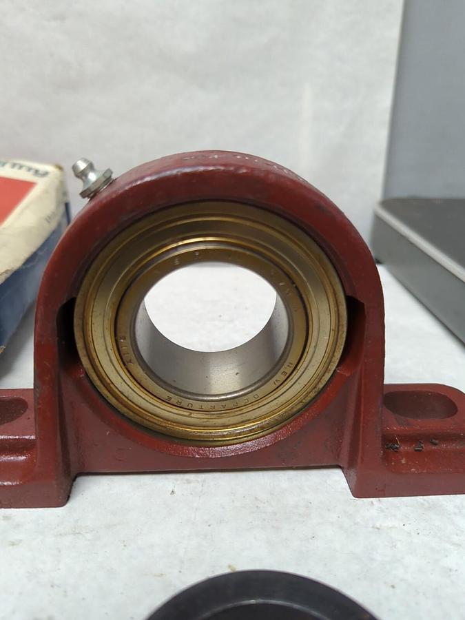 NDH DELCO,RPE 1-15/16,PILLOW BLOCK BEARING 1-15/16 INCH BORE NOS