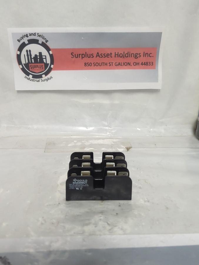 Used GOULD SHAWMUT,30313,FUSE HOLDER 30 AMP 600 VOLT PRE-OWNED