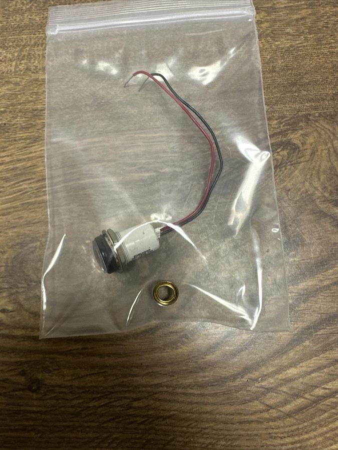 Dialight,557-1505-203,Red Panel Mounted Indicator