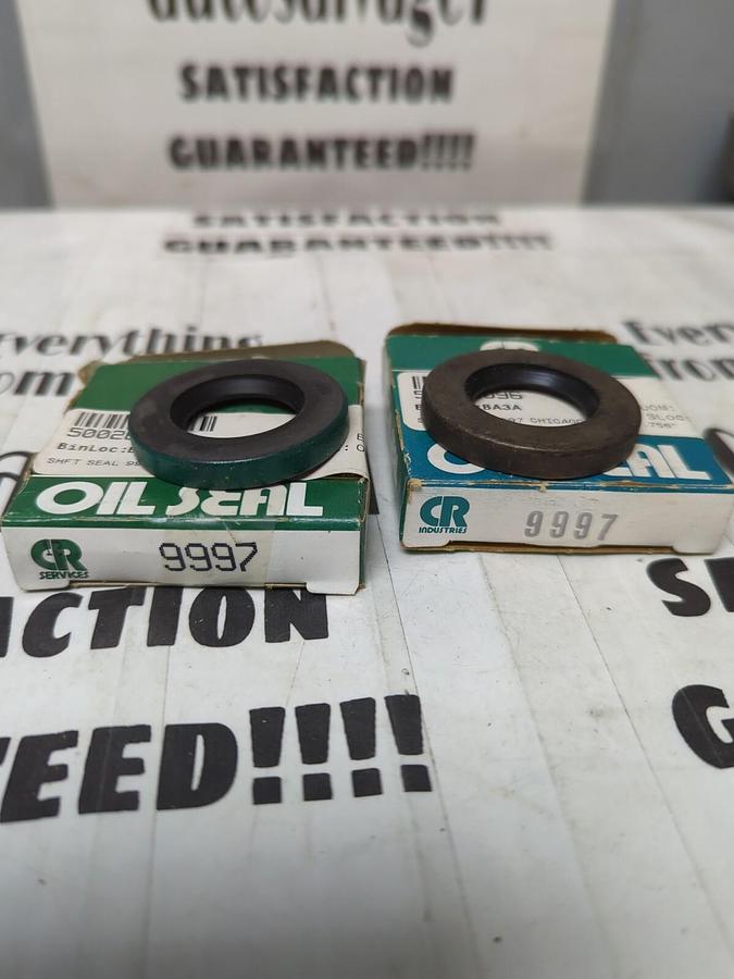 CHICAGO RAWHIDE,9997,OIL SEALS LOT OF 2 NOS