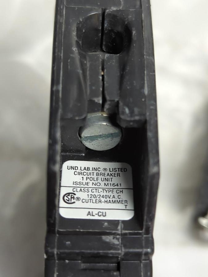Used CUTLER HAMMER,CH125,CIRCUIT BREAKER 1-POLE 25 AMP LOT OF 2 PRE-OWNED