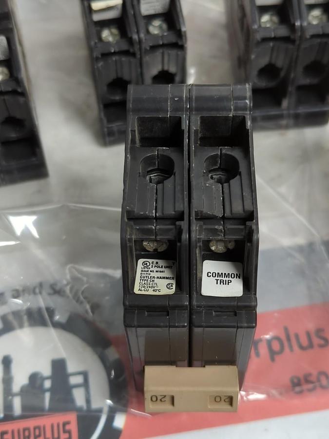 Used CUTLER HAMMER,CH220,CIRCUIT BREAKER 20AMP 2-POLE LOT OF 6 PRE-OWNED