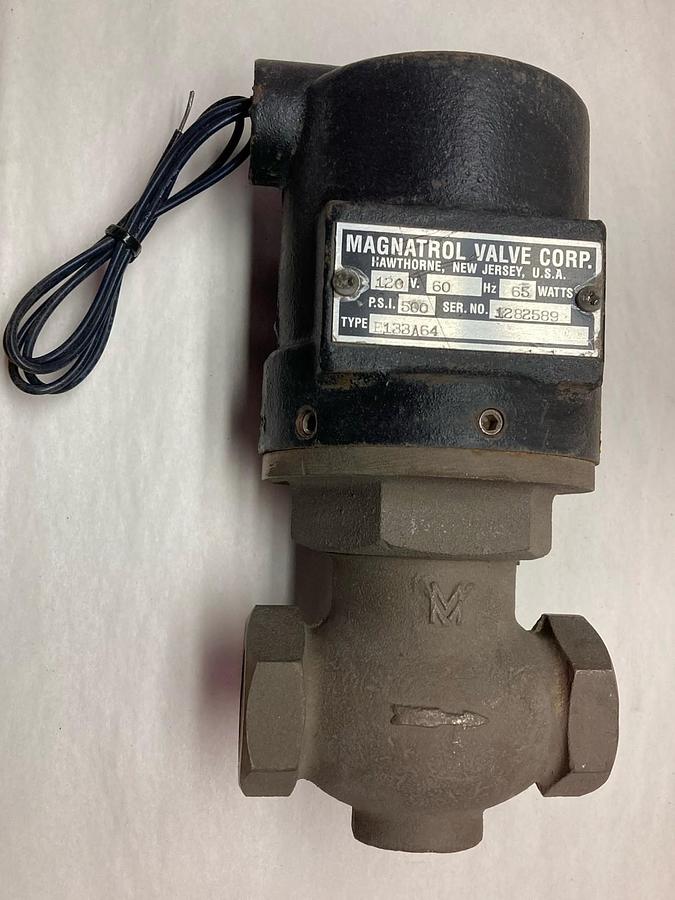 Used Magnatrol,Type E133A64,Solenoid Valve 500PSI 120V 60Hz 65Watts