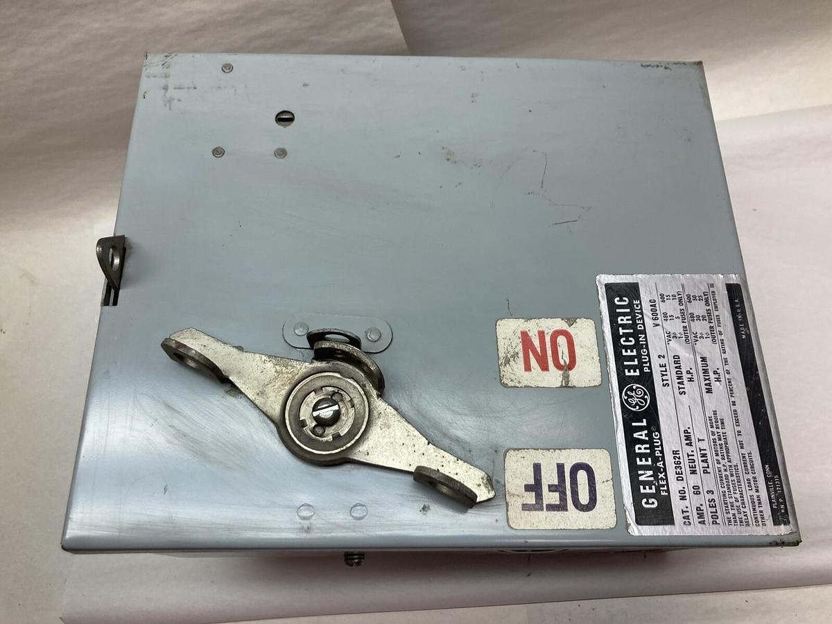 Used General Electric,DE362R,Style 2 Flex-A-Plug