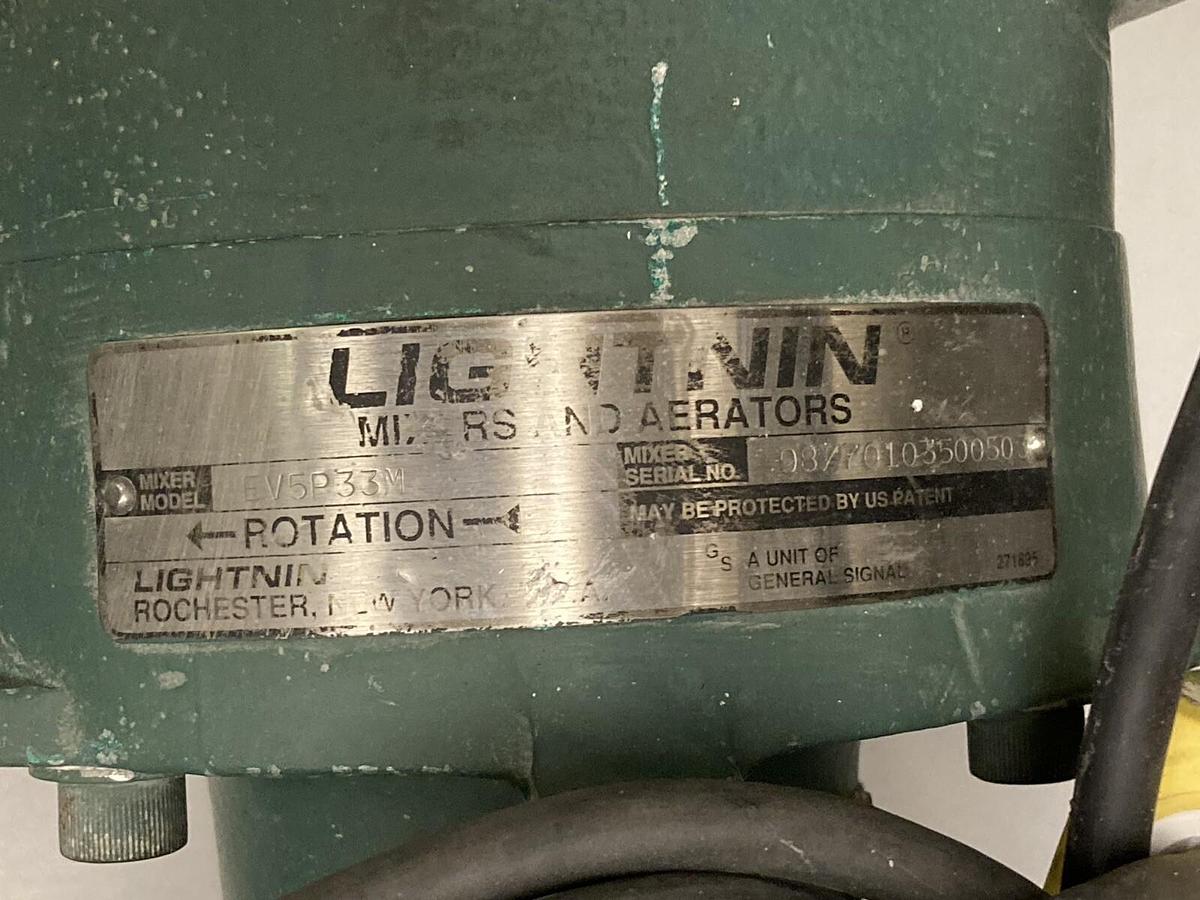 Used Lightnin,EV5P33M,Mixer W Lightnin Adjust-A-Mix Speed Control