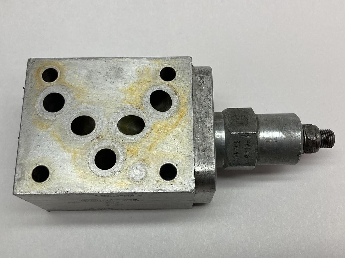 Used Sun Hydraulics,DBA-9C01,Valve Block