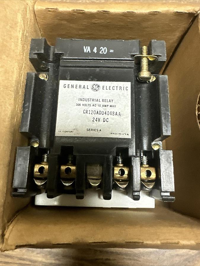 GE,CR120AD04048AA,24 VDC Industrial Relay
