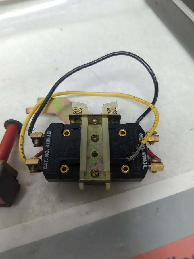 SYLVANIA,KTM-3,START/STOP PUSHBUTTON NEMA 1/4/12 NOS