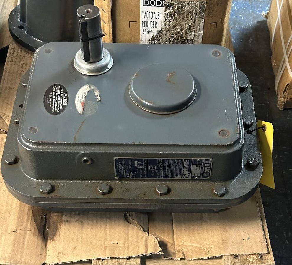 Used FALK,4207J25C,ENCLOSED GEAR DRIVE 24.99:1 RATIO