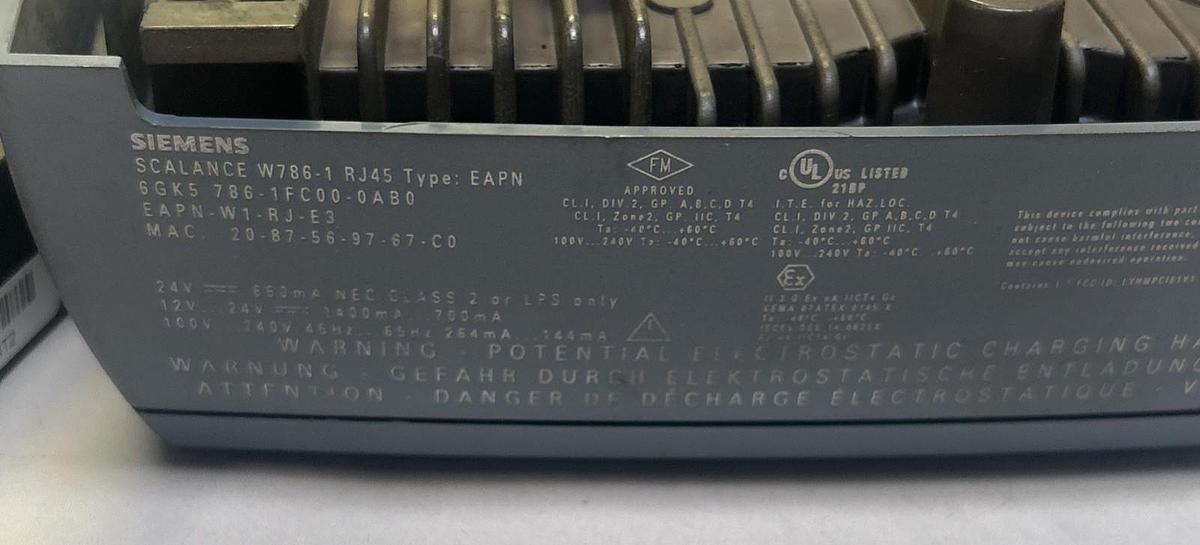 Used SIEMENS,6GK5786-1FC00-0AB0,IWLAN ACCESS POINT SCALANCE W786-1 RJ45