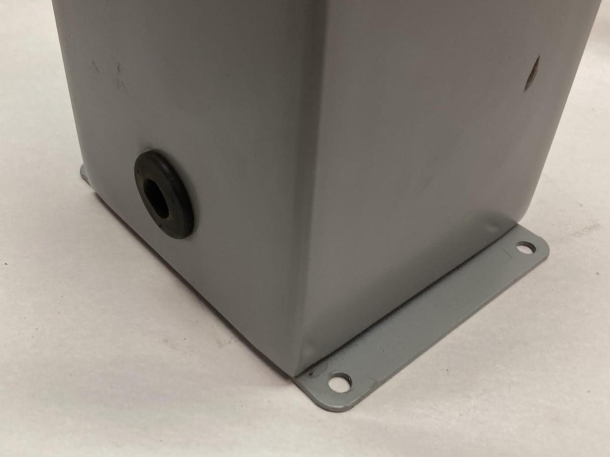 Used Saginaw,AT661001 E-69392,Push Button Enclosure