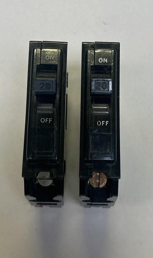 Used SQUARE D,QO120,CIRCUIT BREAKER 20A 120/240V 1P LOT OF 2