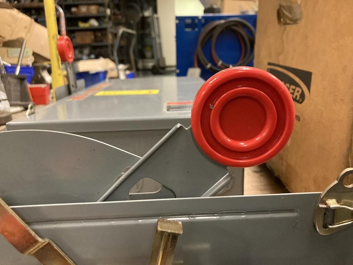 Westinghouse,HFN421,Heavy Duty Safety Switch 30A 240V