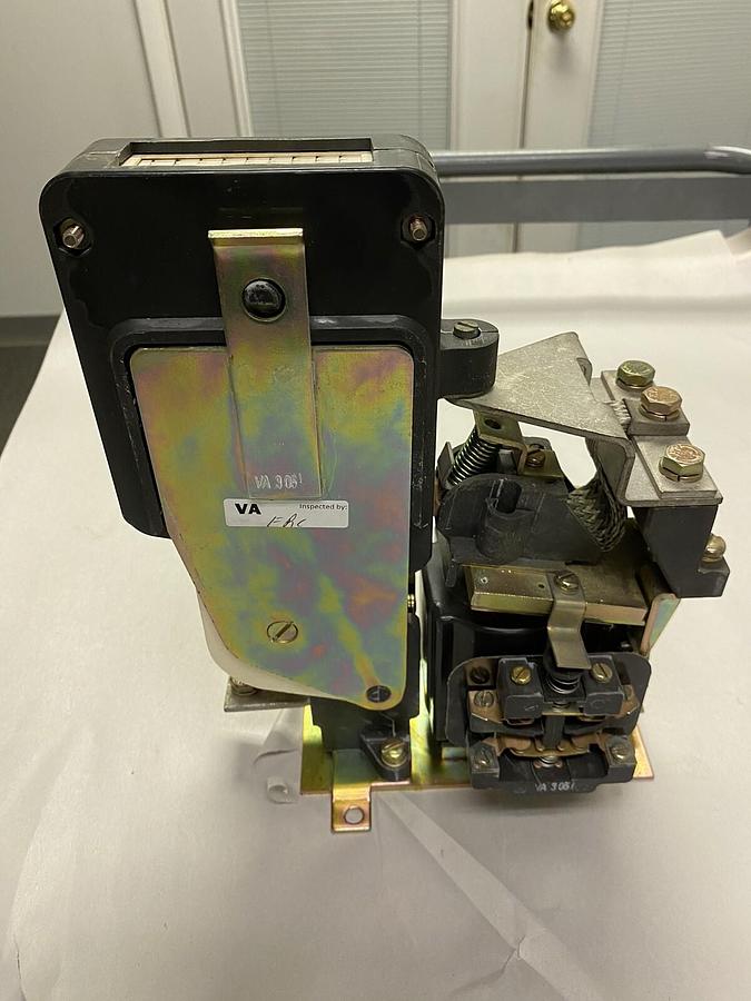 GE,A5A01JXA002XH DS303,300A DC CONTACTOR 600V COIL 230/250V