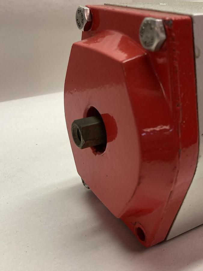 Used Bray,90-0830-21320-532,Double Acting Pneumatic Valve Actuator