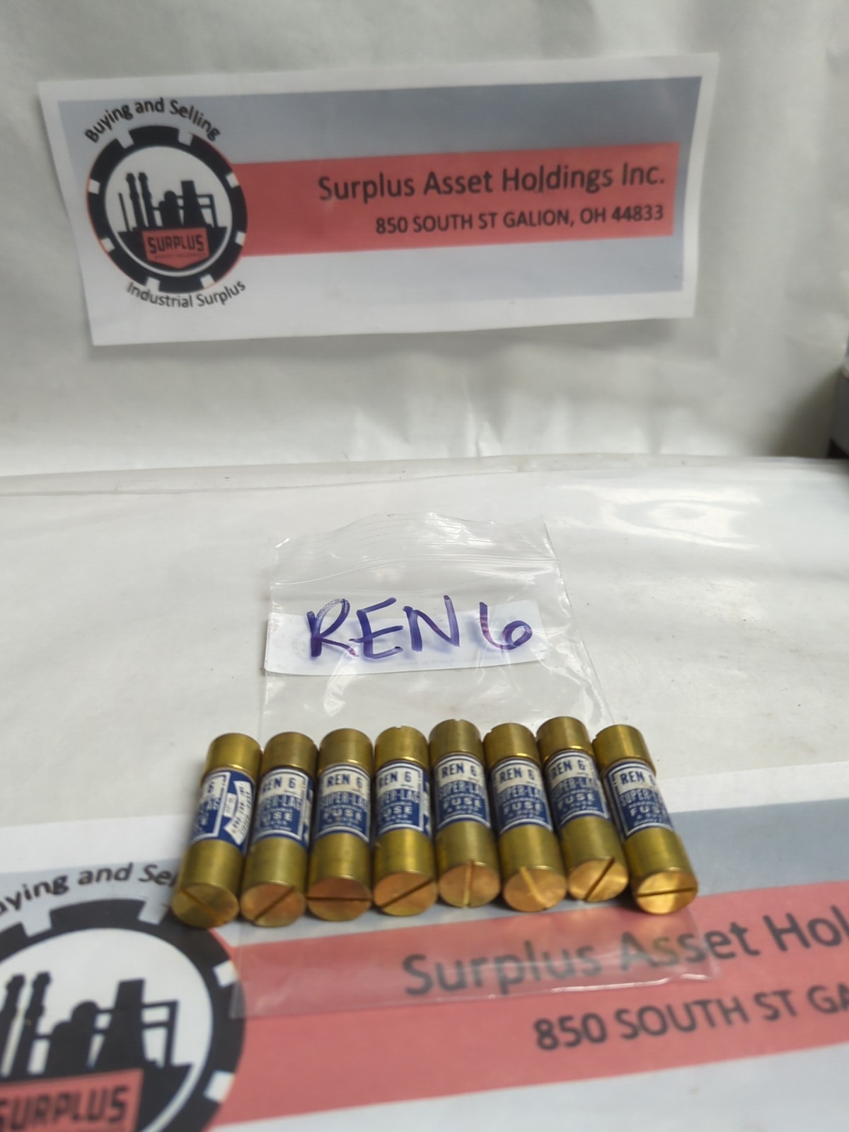 COOPER BUSSMANN,REN6,RENEWABLE 6 AMP FUSE LOT OF 8 PRE-OWNED