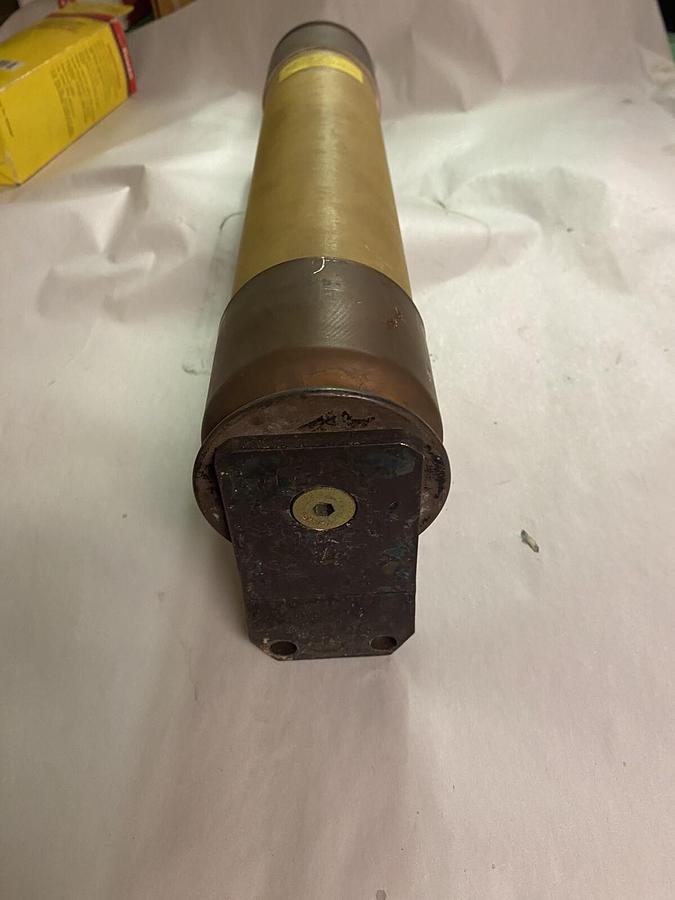 Used GE,218A4293P-4RB,CURRENT LIMITING FUSE 5.08KV 80KA 4R