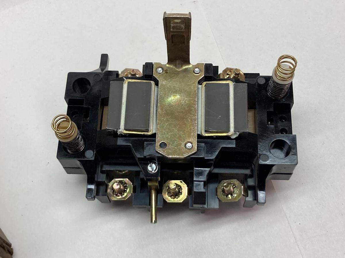 Gould Telemecanique,G223D,Size 2 3-Pole Carrier Assembly