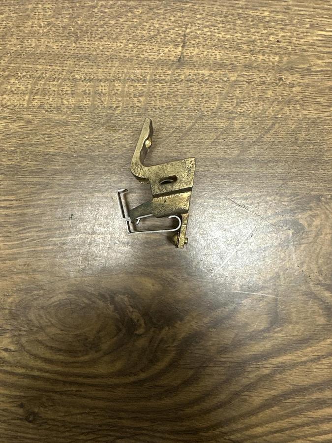 GE,894A627G01,Brush Holder