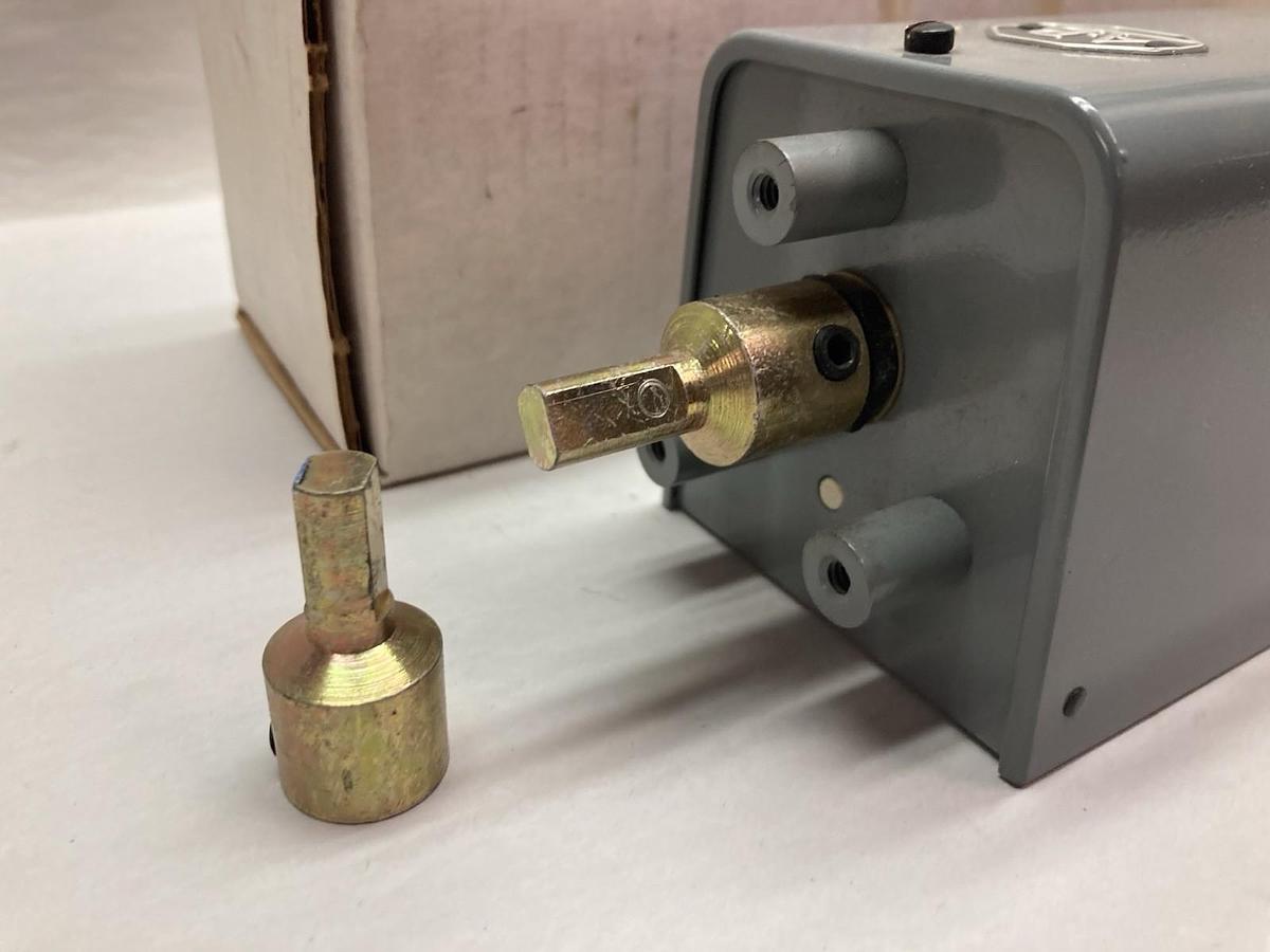 Allen-Bradley,876463,Pneumatic Timing Relay