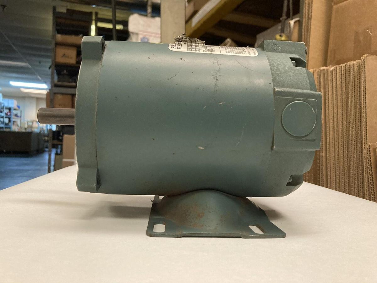 Used Reliance,P56H1423,1/2 Hp AC Motor 3450 RPM  208-230/460 Volts