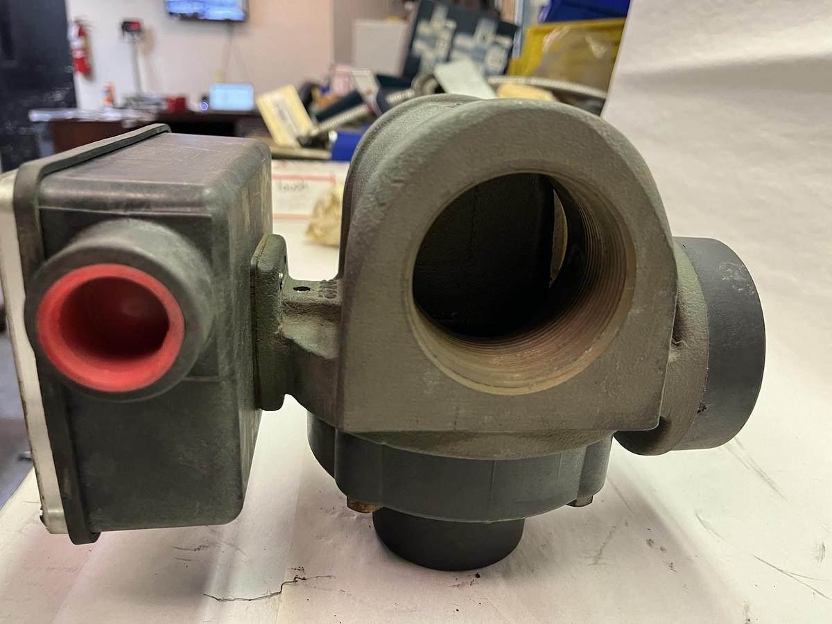 UNIVERSAL FLOW MONITORS,MN-BSB70GM-16-32V1.0-A1NR-Z86-25D,FLOW METER 2.5"