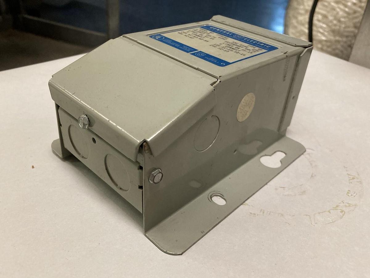 Used General Electric,9T51B2,1-Phase Transformer 60HZ Type QB
