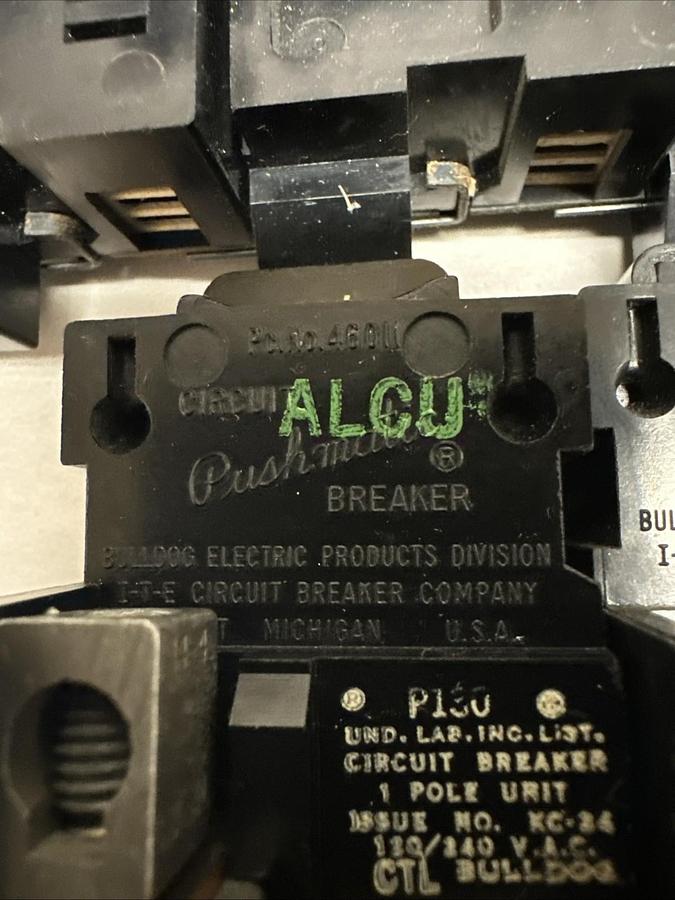 Used Bulldog Electric,P130,Pushmatic 30 Amp 1 Pole Circuit Breaker  LOT of 11