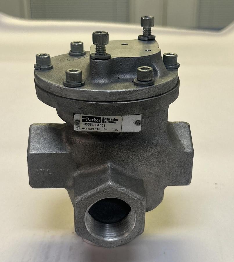 Used PARKER,N3556804553,SOLENOID VALVE 140PSI