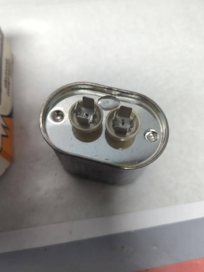 MALLORY,OPN7X60,CAPACITOR 7.5 MFD 660 VAC NOS