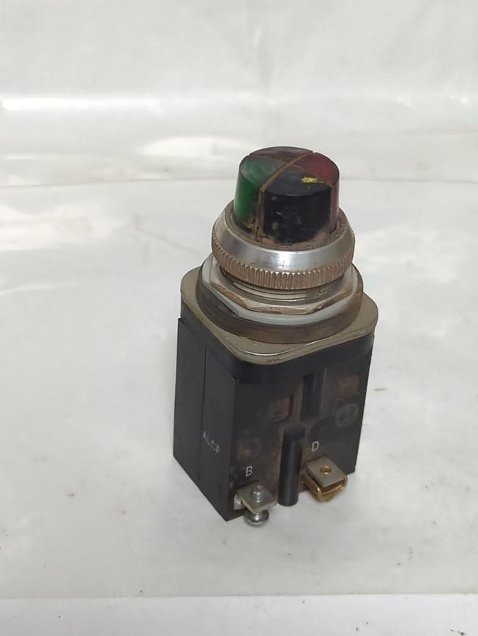Used ALLEN BRADLEY,800T-PC216,CLUSTER PILOT LIGHT SERIES N PRE-OWNED