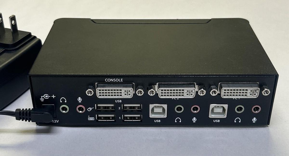Used STARTECH,C4E1E7GG07,TWO PORT KVM SWITCH