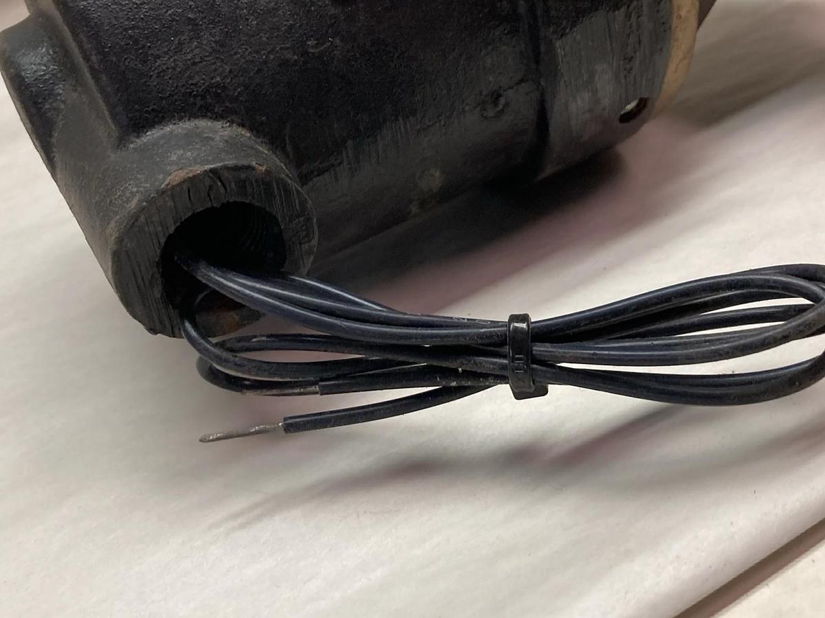 Used Magnatrol,Type E133A64,Solenoid Valve 500PSI 120V 60Hz 65Watts