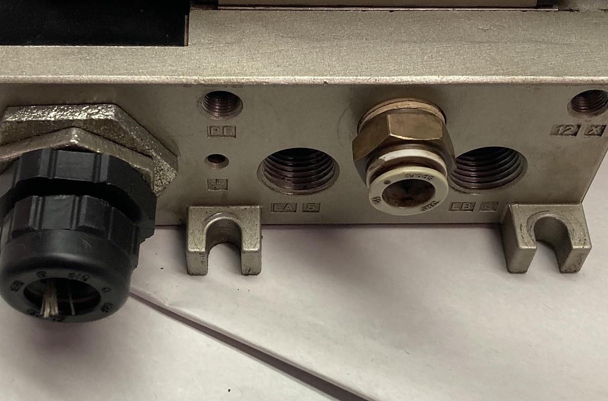 Used SMC,VFS3200-5FZ,Valve Block 0.1~1.0MPa