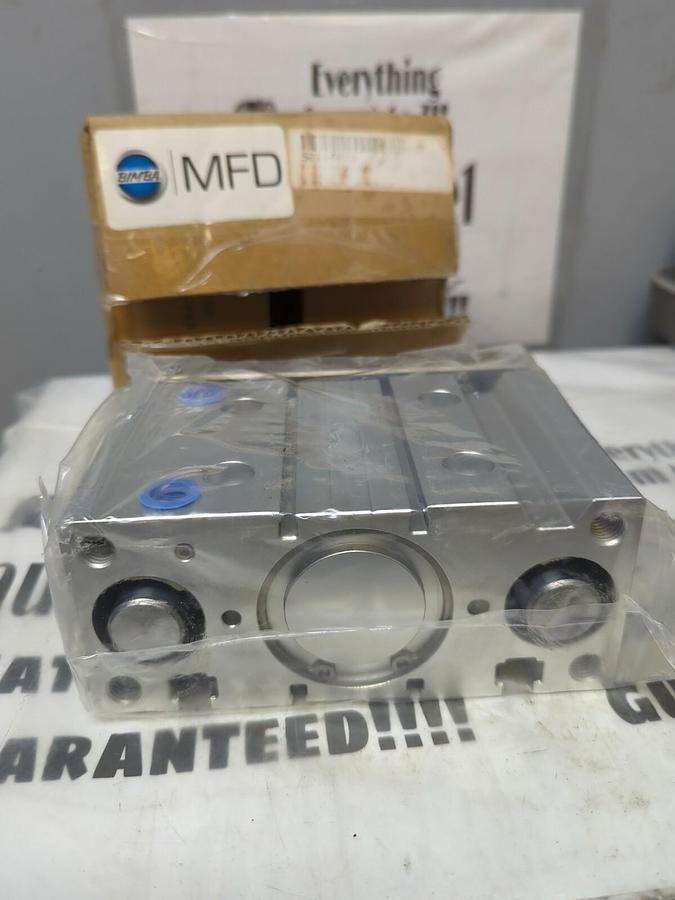 BIMBA,MFD MTCL-50X50-S-T,THRUSTER EXTRUDER 50MM BORE LINEAR BALL BUSHING NOS