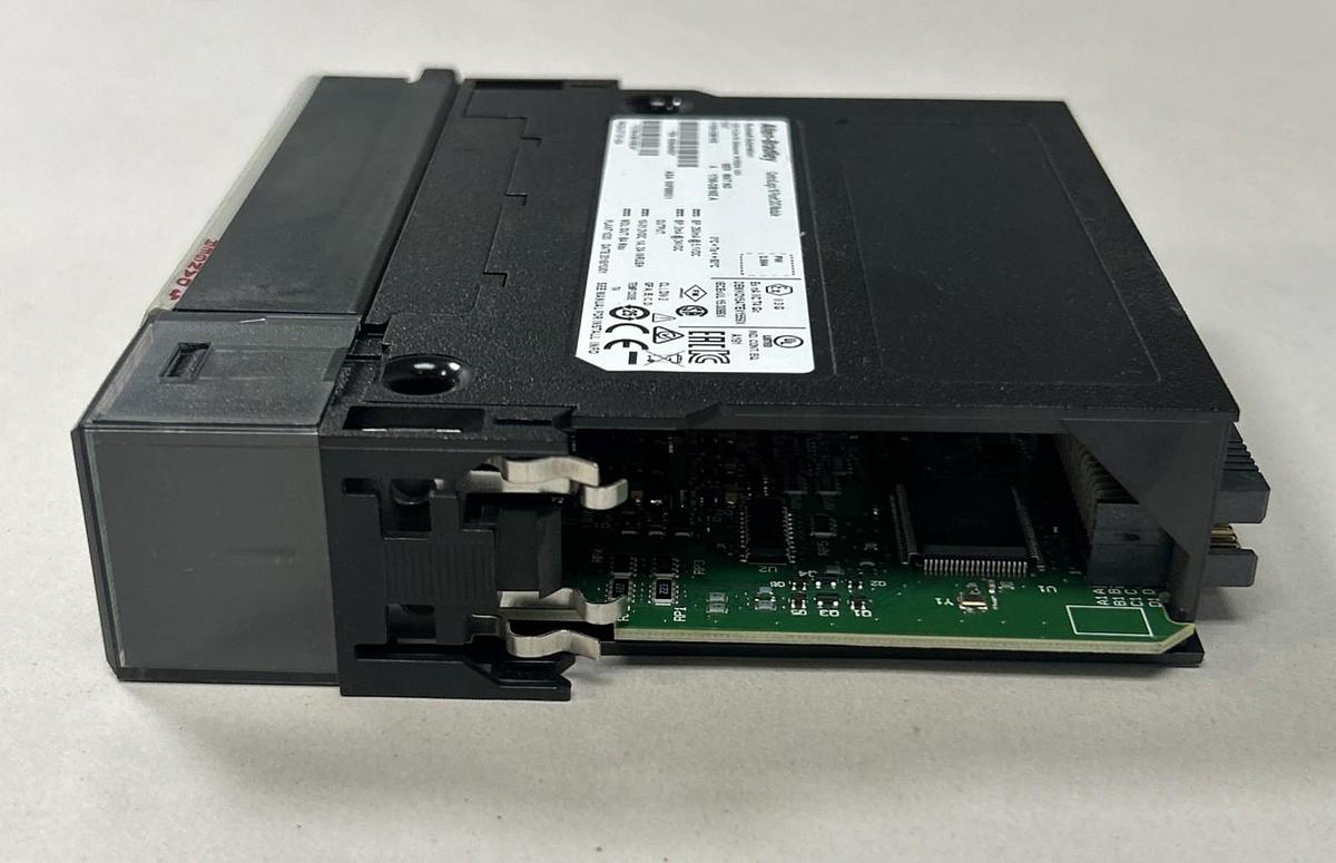 Used ALLEN BRADLEY,1756-OB16E,SER A CONTROLLOGIX 16 POINT DC OUTPUT MODULE