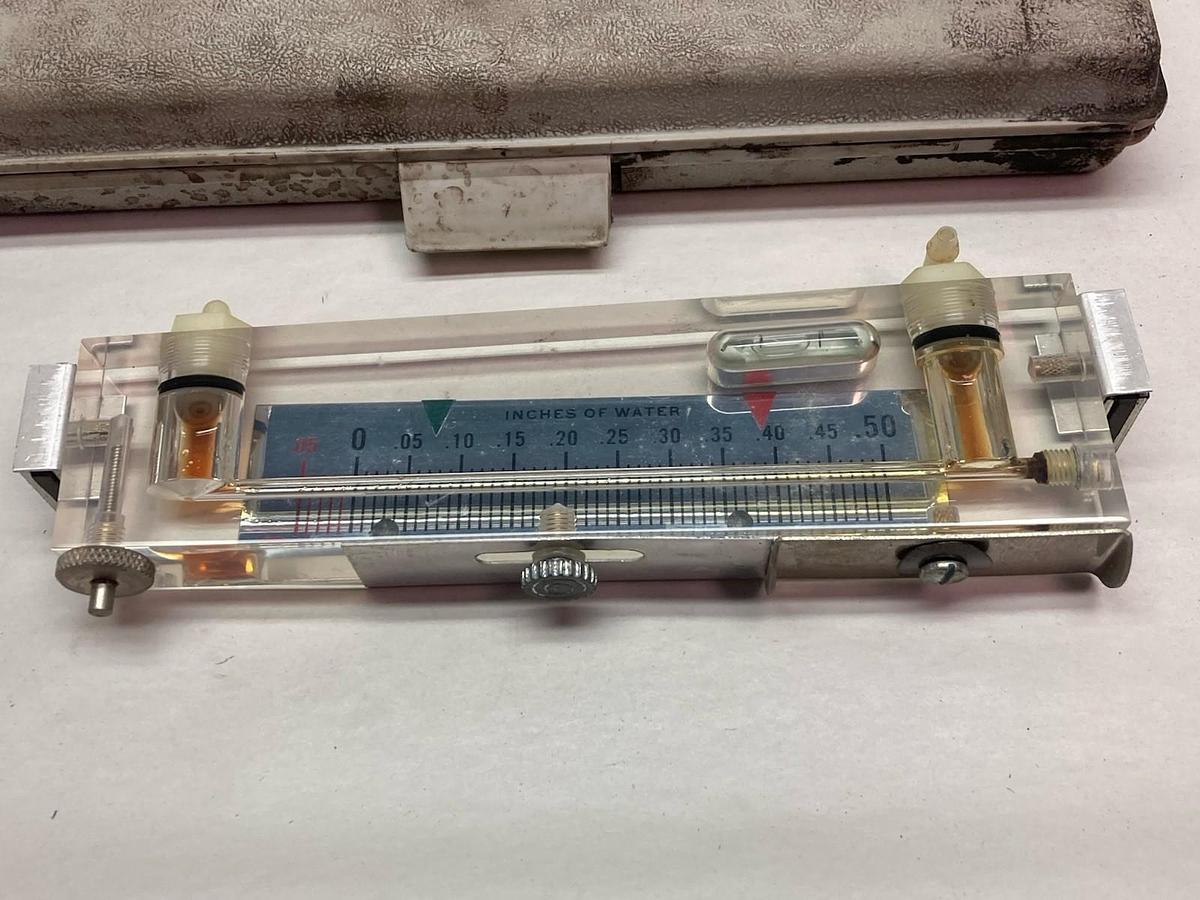 Dwyer,0.05-0.50 Inches,Inclined Vertical Manometer 10/77