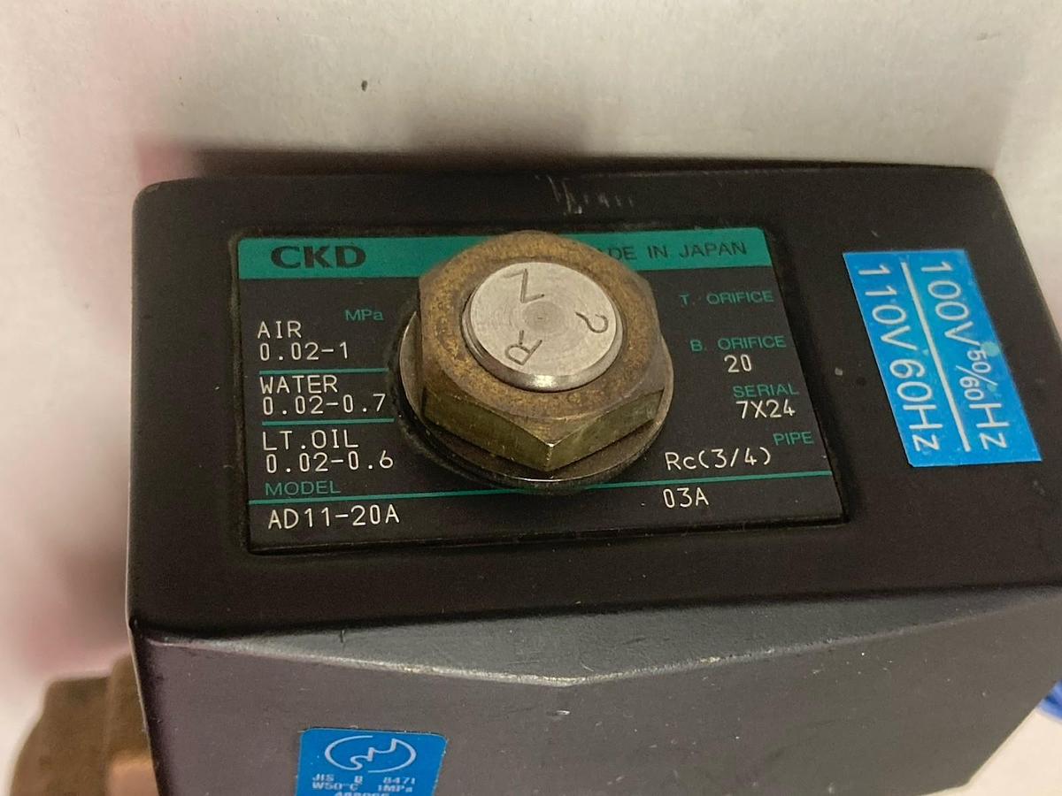 Used CKD,AD11-20A,Solenoid Valve Air 0.02-1 MPa Water 0.02-0.7 MPa 3/4 Inch Bore