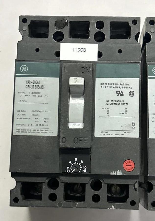 Used GENERAL ELECTRIC,TEC36007,CIRCUIT BREAKER 7A 600V LOT OF 2