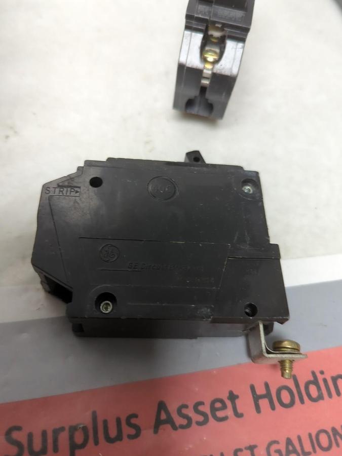 Used GENERAL ELECTRIC,THQB1125,CIRCUIT BREAKER 25 AMP 1-POLE LOT OF 2 PRE-OWNED