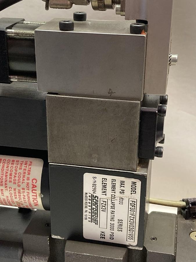 Used Moog,HPN-2380706,Hydraulic Valve w/ D633E713A Valve