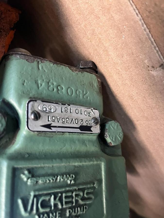 Used VICKERS,3520V35A-5-1DD-10-181,VANE PUMP