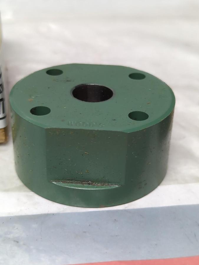 T.B. WOODS,6SCHMP8,SURE-FLEX COUPLING HUB NOS