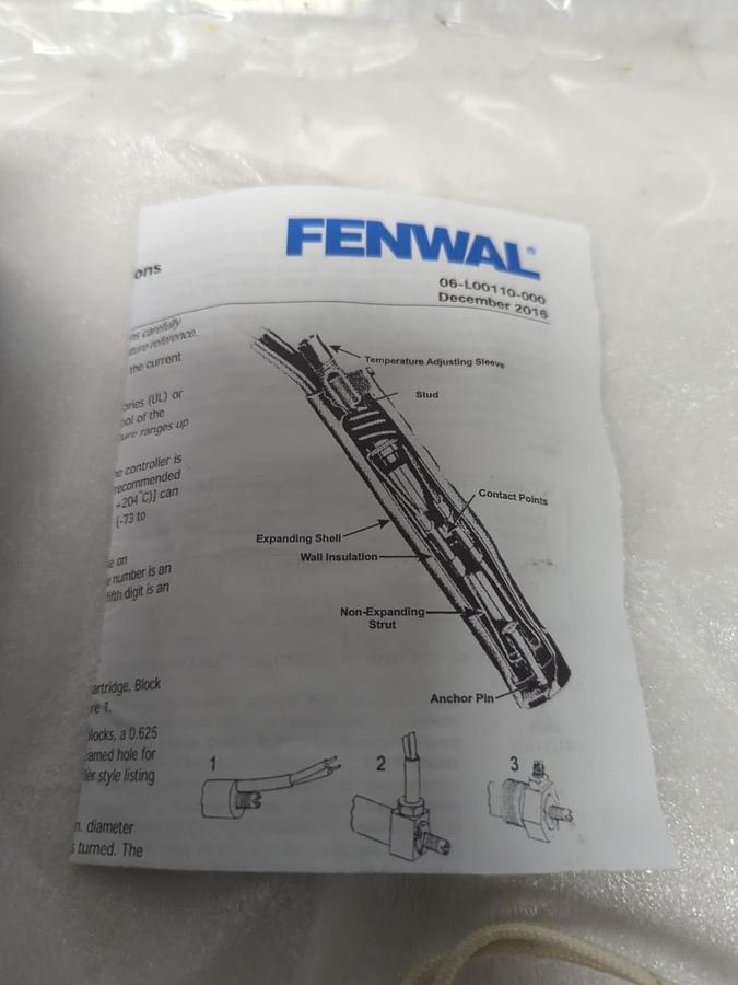 KIDDE-FENWELL,01-018023-000,THERMOSTAT CONTROL 10A 250VAC/5A 240VAC NOS