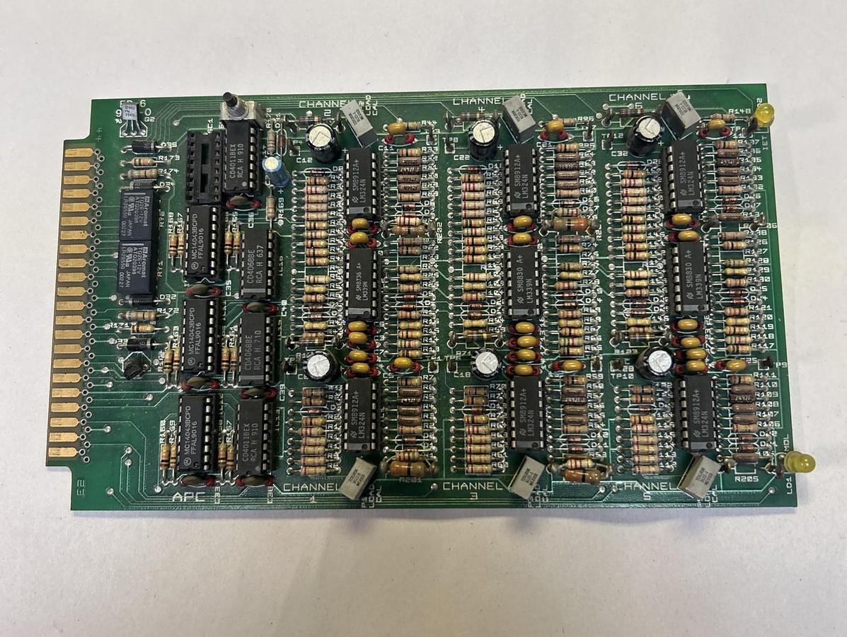 Used UNBRANDED,413-290-000,CIRCUIT BOARD