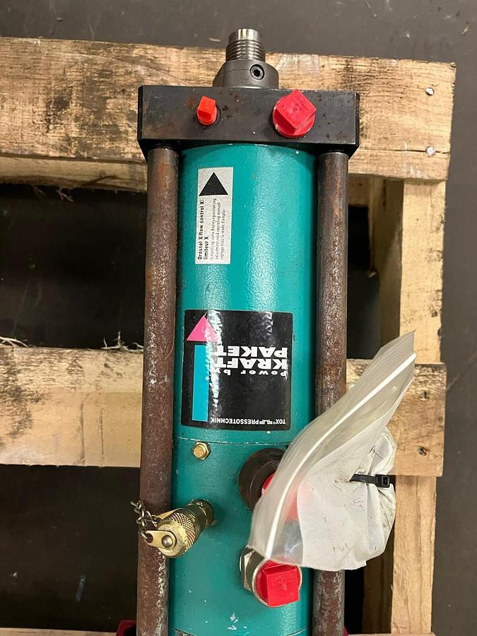 Used TOX,S8.100.48,PRECISION PNEUMATIC CYLINDER