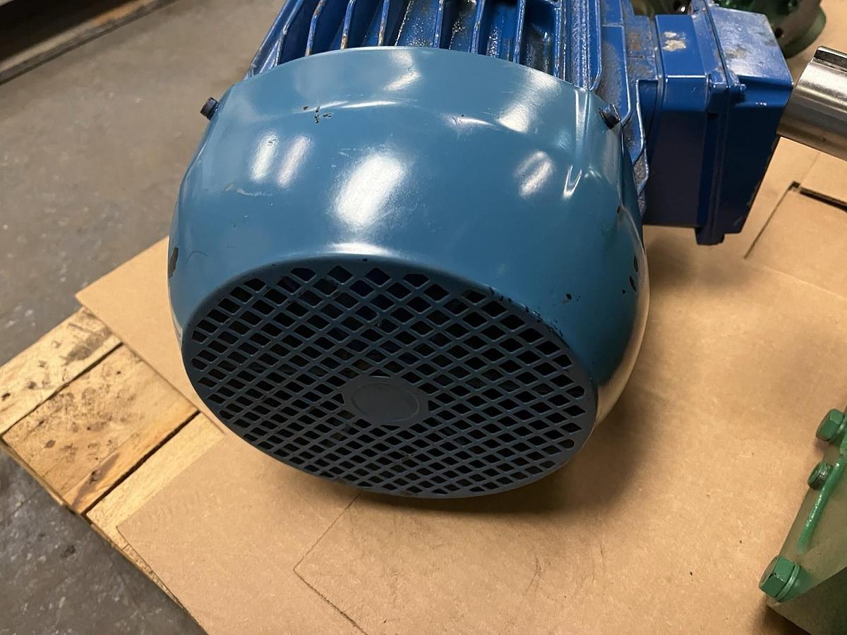 Used ELEKTRIM,151041-CC025A,ESQ MOTOR 5HP 1155RPM 215T 3PH