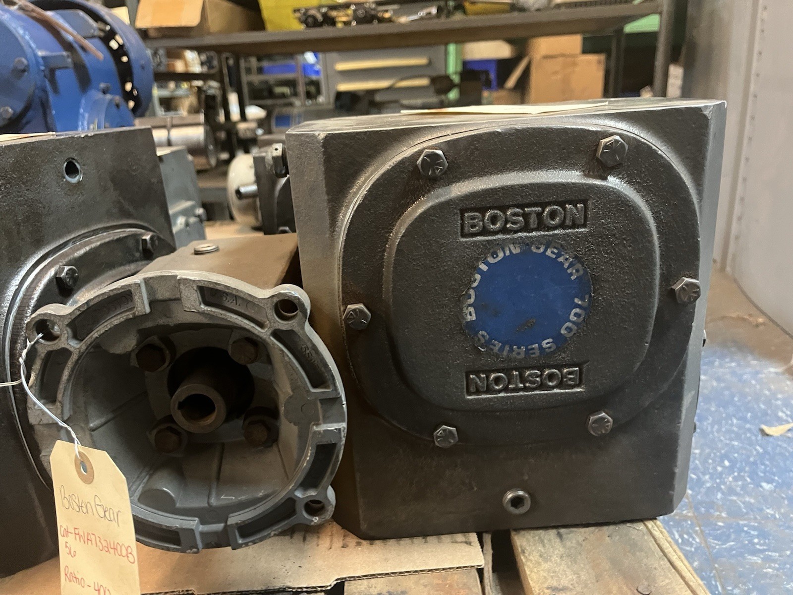 Used BOSTON GEAR,FWA732400B56,GEAR REDUCER RATIO 400 .5HP